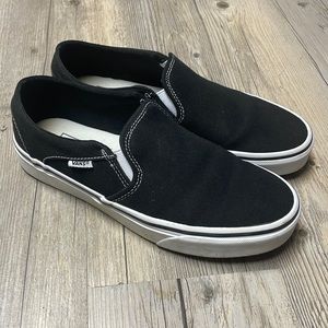Black Asher Slip-ons Vans